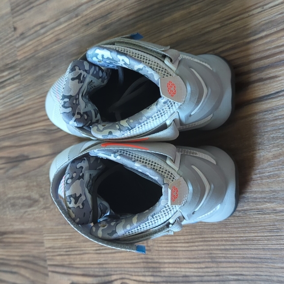 LeBron James Nike Basketball Shoes Limited Edition - Picture 3 of 8